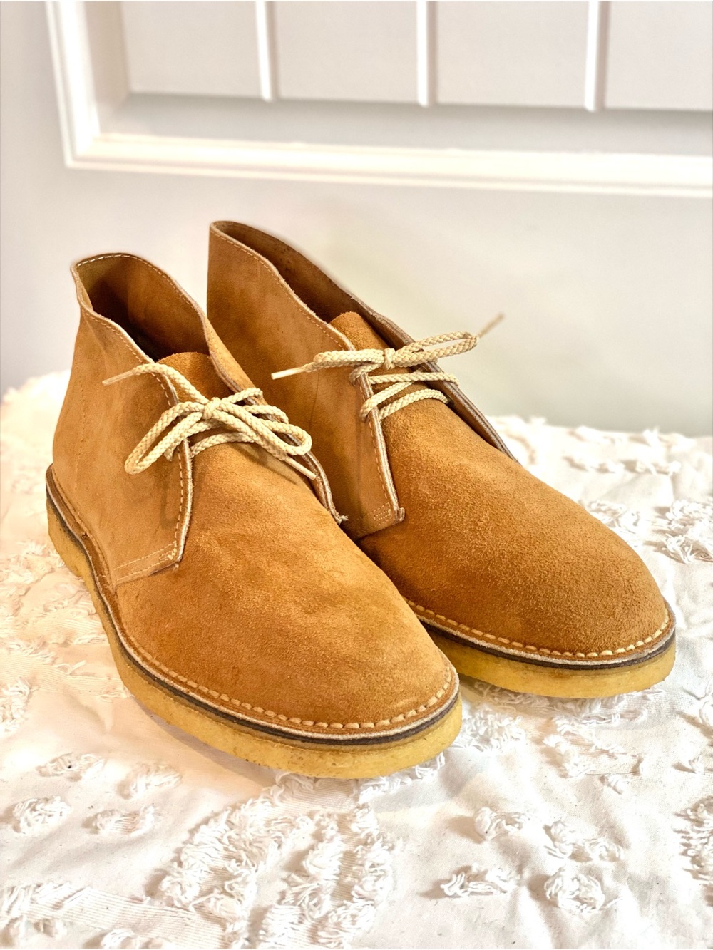 Source Unknown Tan Suede Chukka Boots
